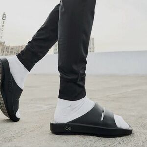 Black Slide Sandals Ooahh OOFOS NWT